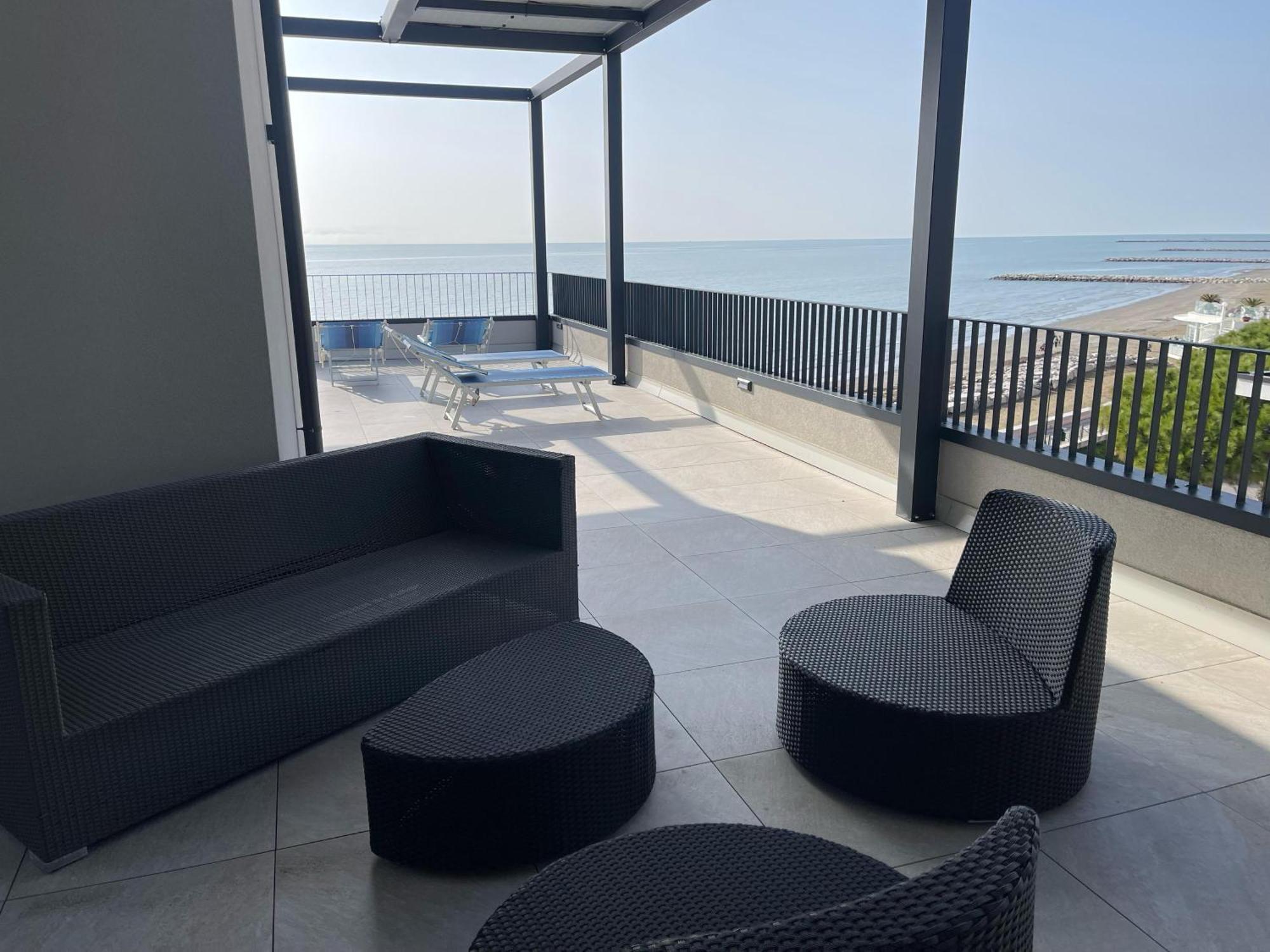 Nuovo Residence Serenissima Frontemare - Agenzia Cocal Caorle Kültér fotó
